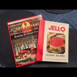 SUN-MAID RAISINS & DRIED FRUITS + Jell-o book. VG